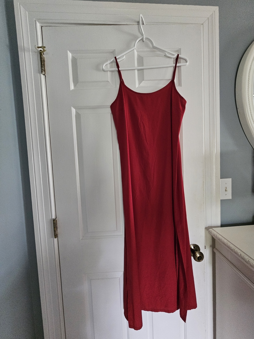 Sundance size 8 Red Slip - Women's Elegant Spaghetti Strap